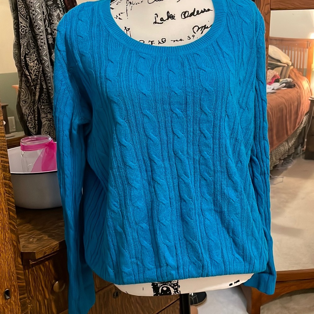 Old Navy Crew Neck Blu Sweater xl
